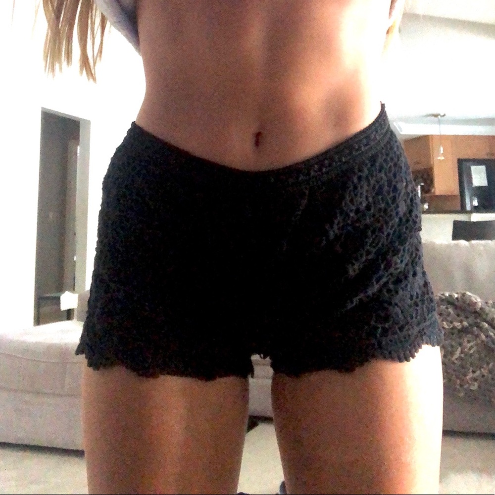 super cute lace shorts